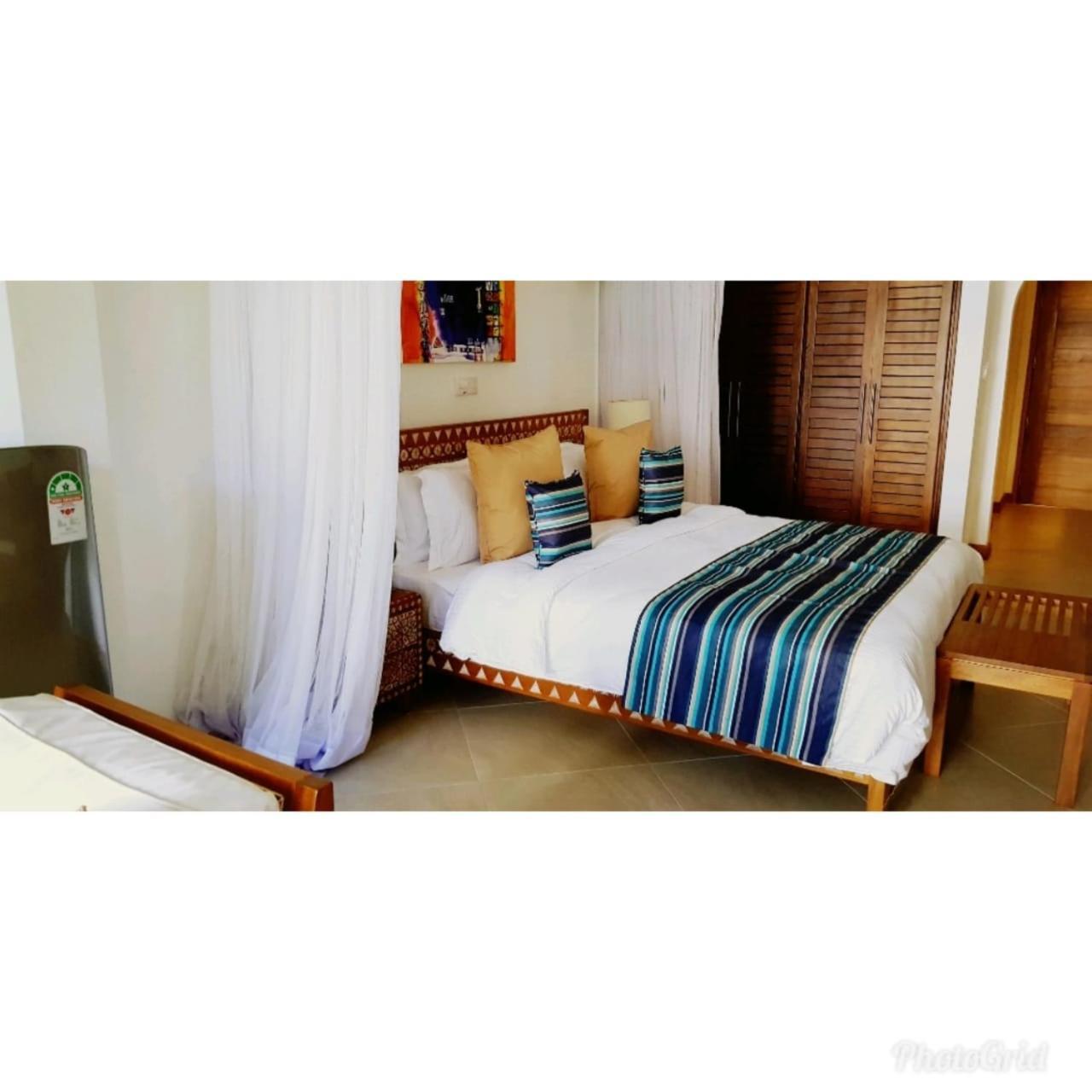Mbili Kuwili Studio Suites Diani Beach Esterno foto