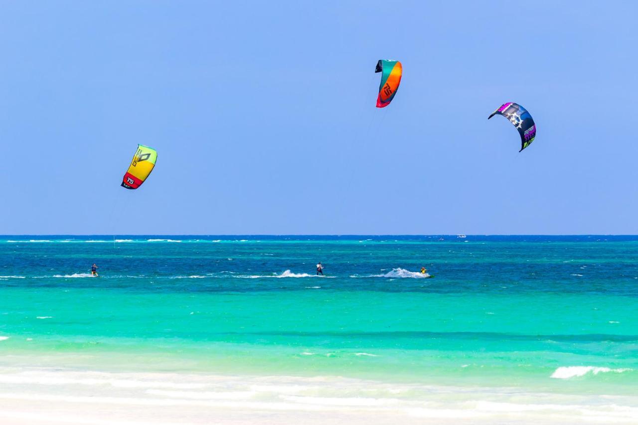 Mbili Kuwili Studio Suites Diani Beach Esterno foto