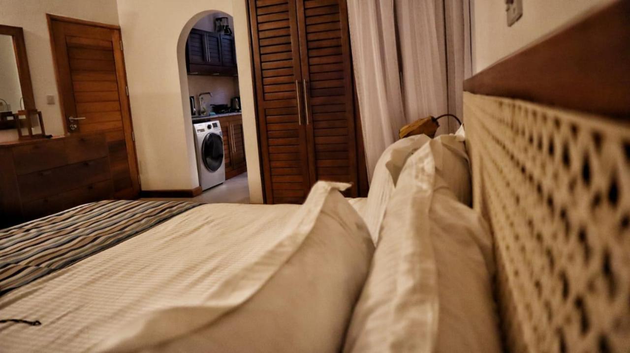 Mbili Kuwili Studio Suites Diani Beach Esterno foto