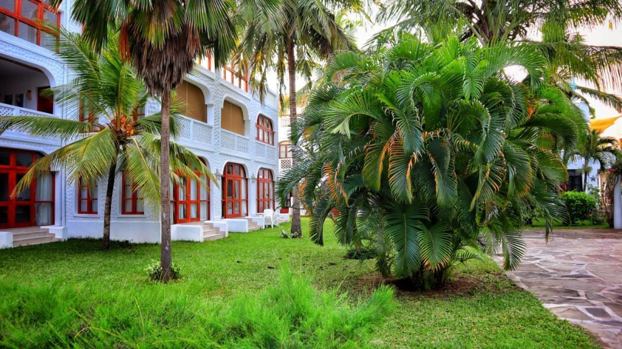 Mbili Kuwili Studio Suites Diani Beach Esterno foto